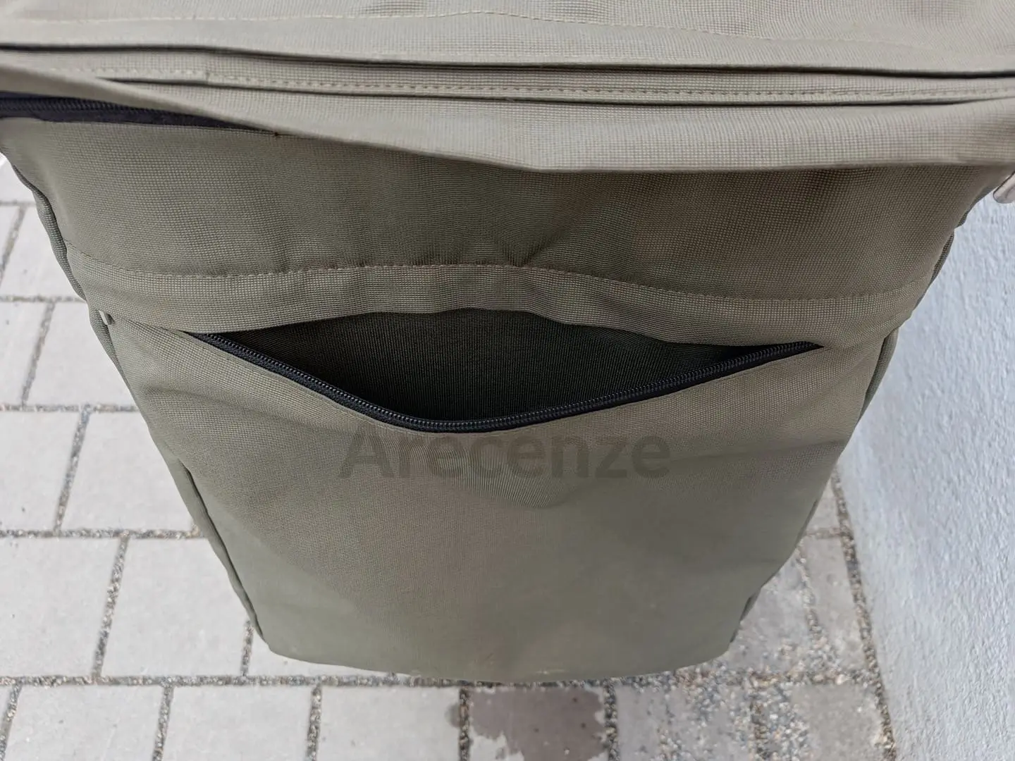 Kapsa na drobnosti Obrázek ukazuje kapsu na drobnosti