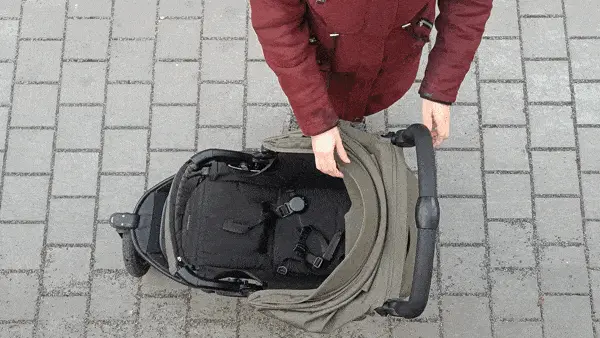 Rozkládání stříšky GIF ukazuje Rozkládání stříšky