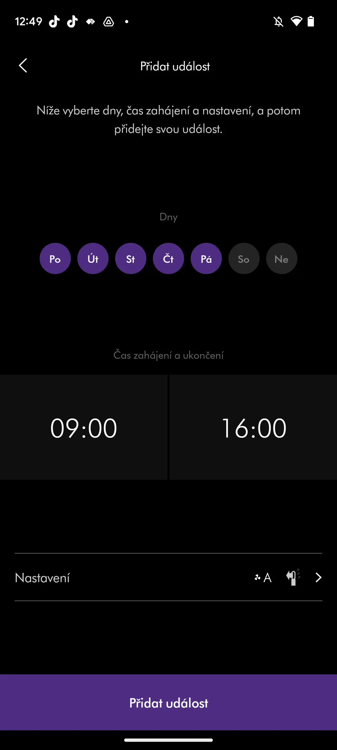 Nastavit si v ní můžete i čas, kdy se má čistička zapnout Nastavit si v ní můžete i čas, kdy se má čistička zapnout