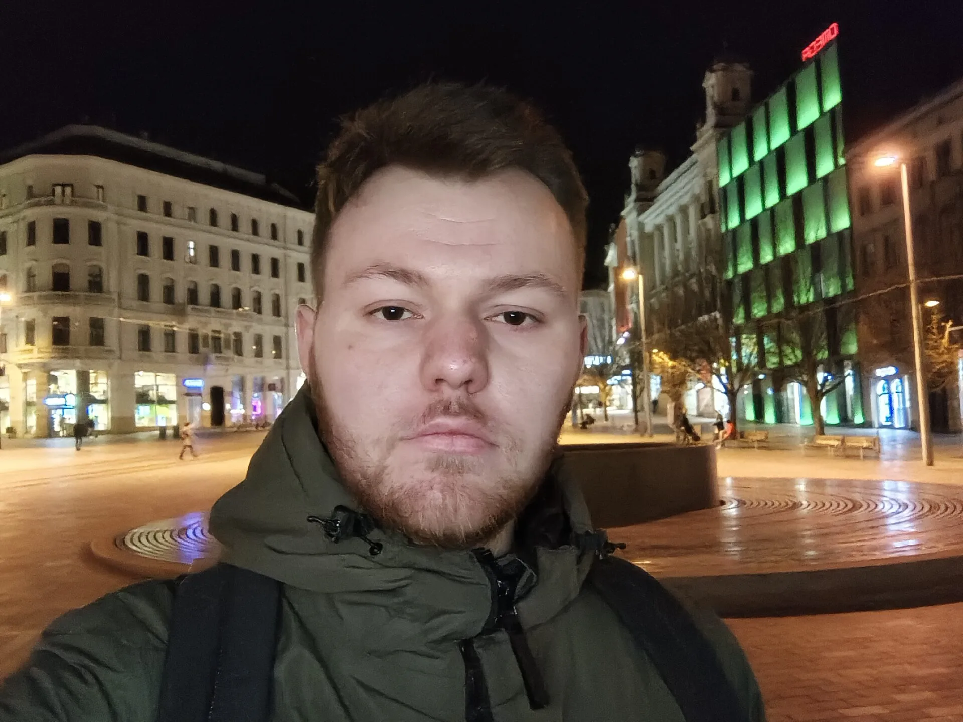 Motorola Edge 40 Neo - Portrétní selfie
