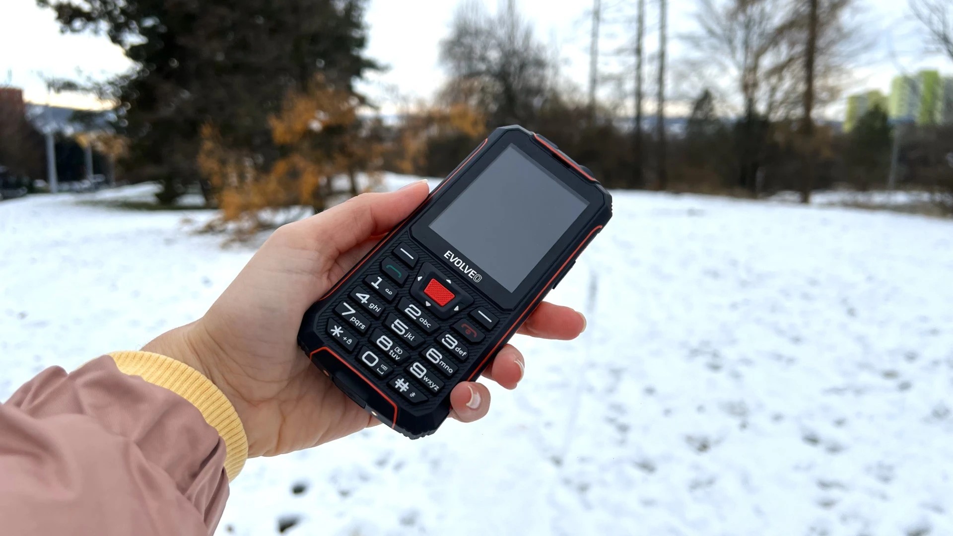 Recenze Evolveo StrongPhone W4