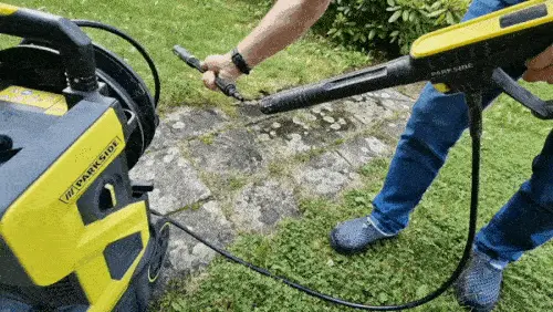 Vysokotlaký čistič s tlakovou tryskou GIF ukazuje Vysokotlaký čistič s tlakovou tryskou