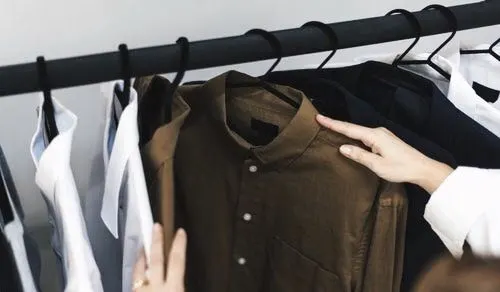 Obrázek k testu e-shopů s oblečením