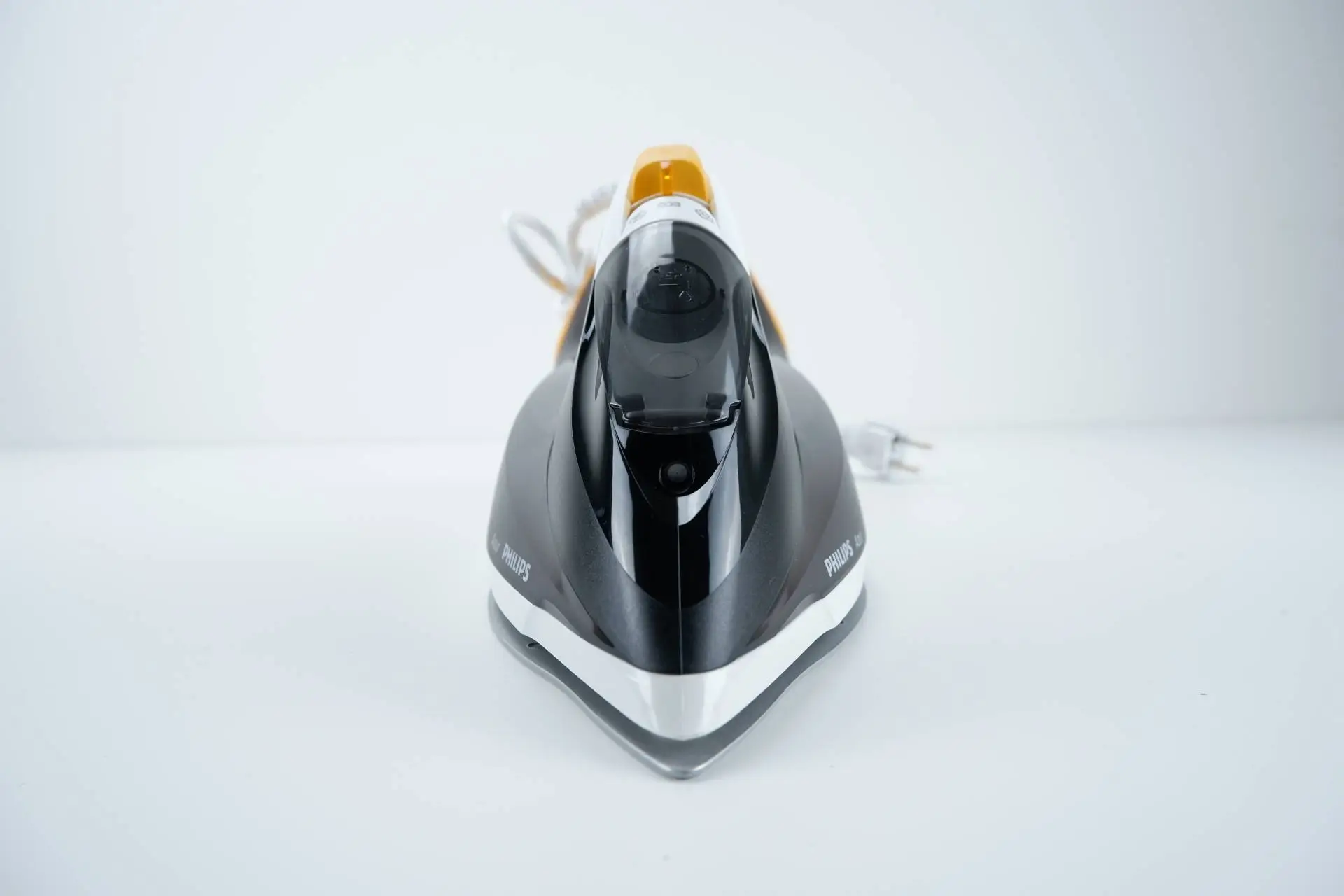 Přední strana Zehlička Philips GC4537/80 z přední strany