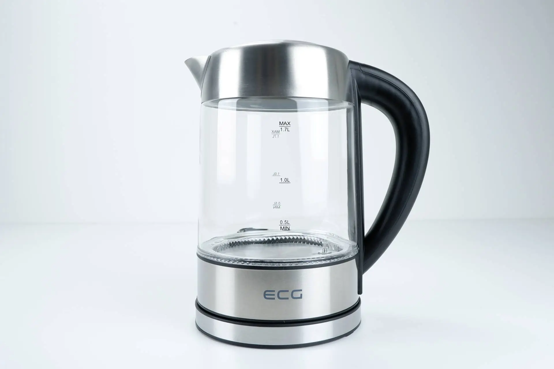 Konvice na podstavě Obrázek konvice ECG RK 1777 stojící na podstavě