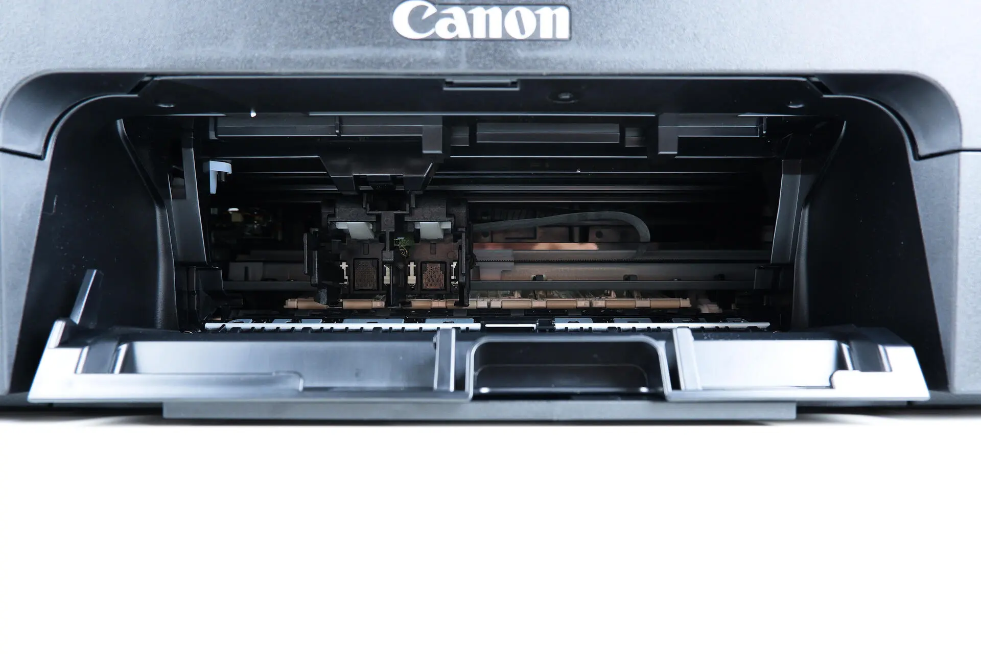 Prostor pro osazení cartridge Prostor pro osazení kazet Canon PIXMA TS3350