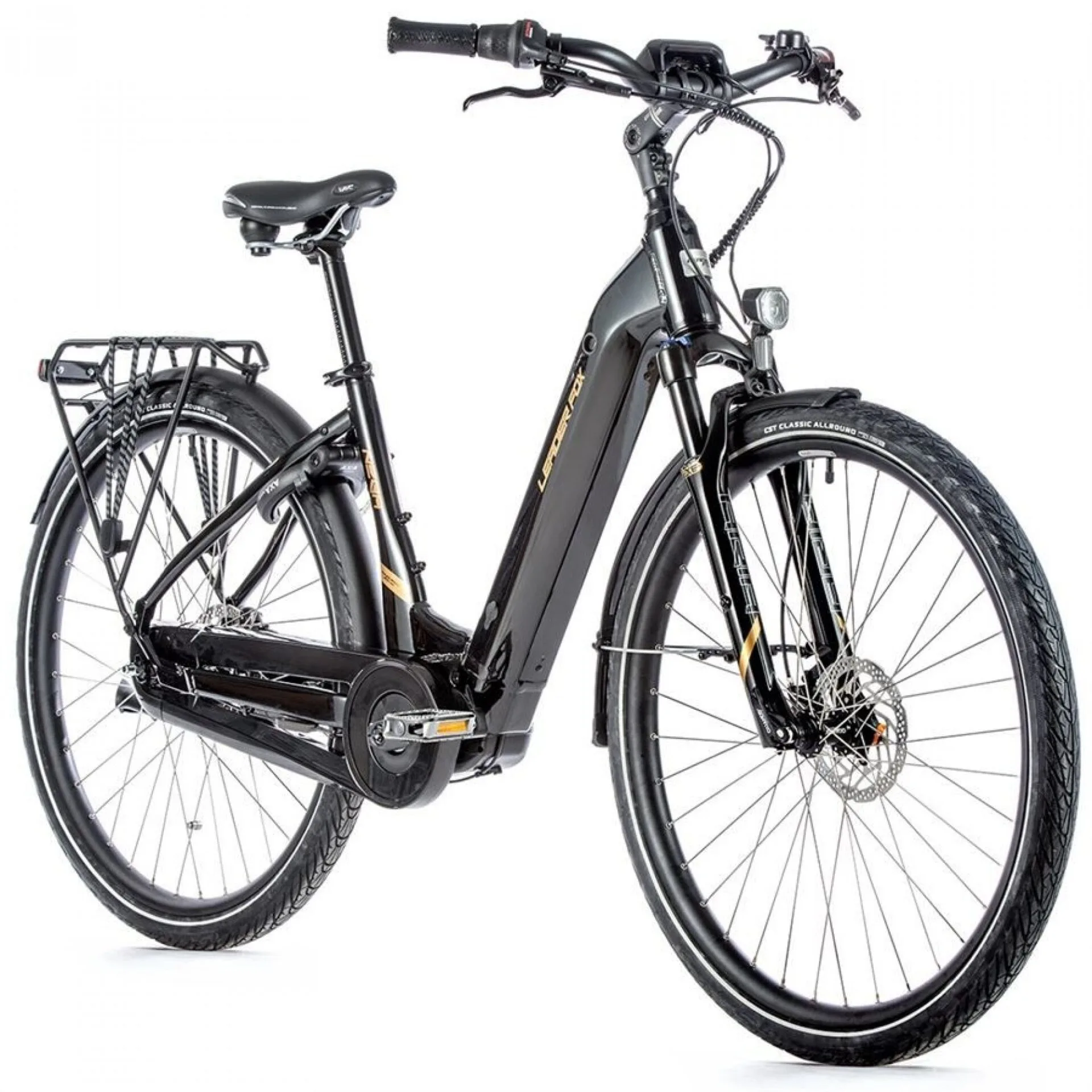 Recenze Leader Fox Neba (2021)