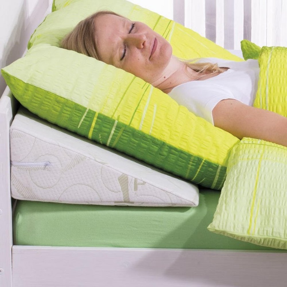 Recenze decoDoma Klínový podhlavník Bamboo Comfort 80×38