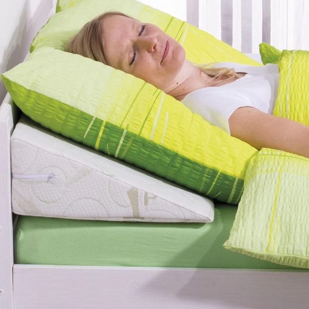 Recenze decoDoma Klínový podhlavník Bamboo Comfort 80×38