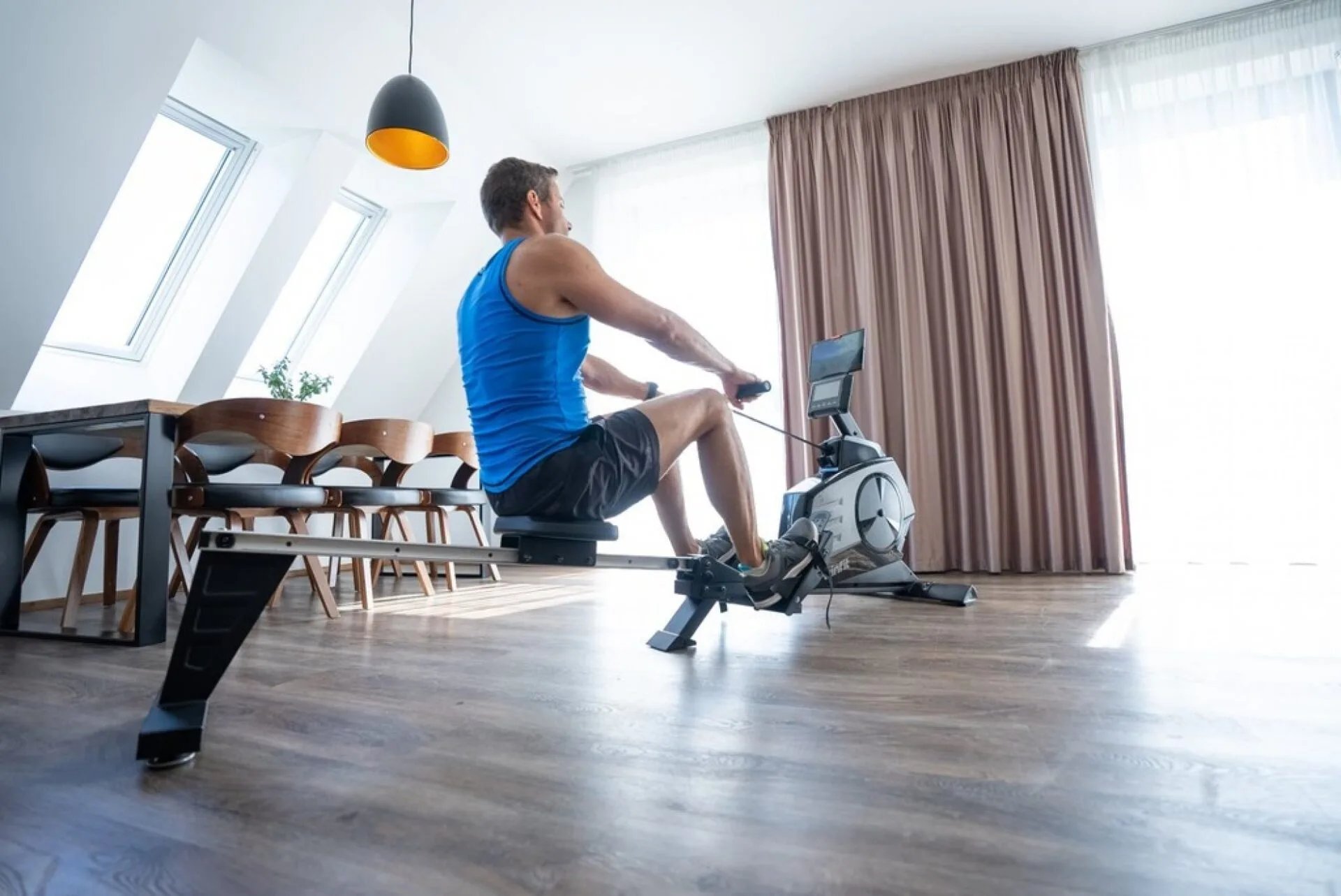 Správná technika je při cvičení vždy důležitá Správná technika je při cvičení vždy důležitá