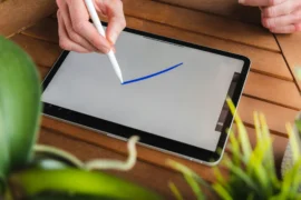 Nejhorší tablety roku 2026: Otřesné displeje a&nbsp;pomalý hardware. Na pranýři jsou hlavně dětské modely