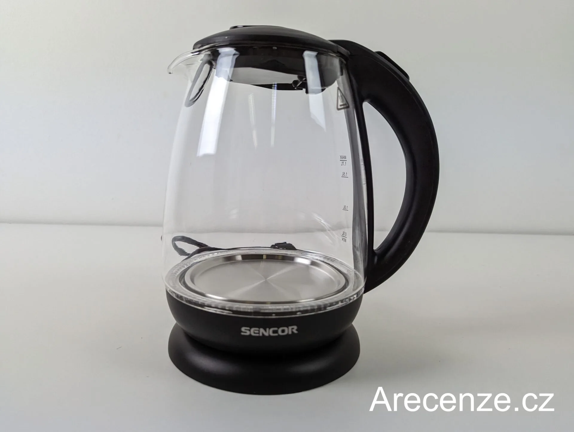 Konvice na podstavě Obrázek konvice Sencor SWK 1785BK na podstavě