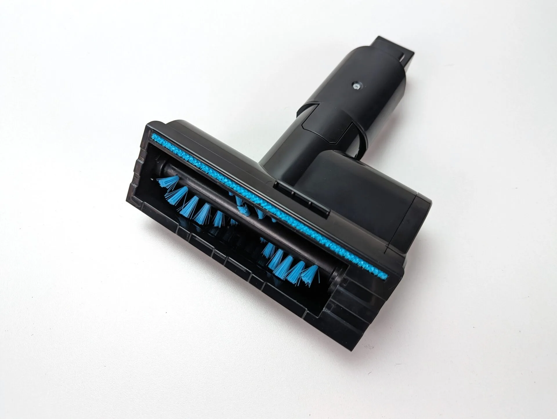 Turbokartáč zespodu Turbokartáč zespodu
