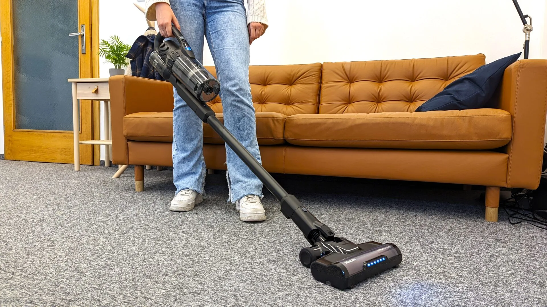 Recenze Sencor SVC 9879BK