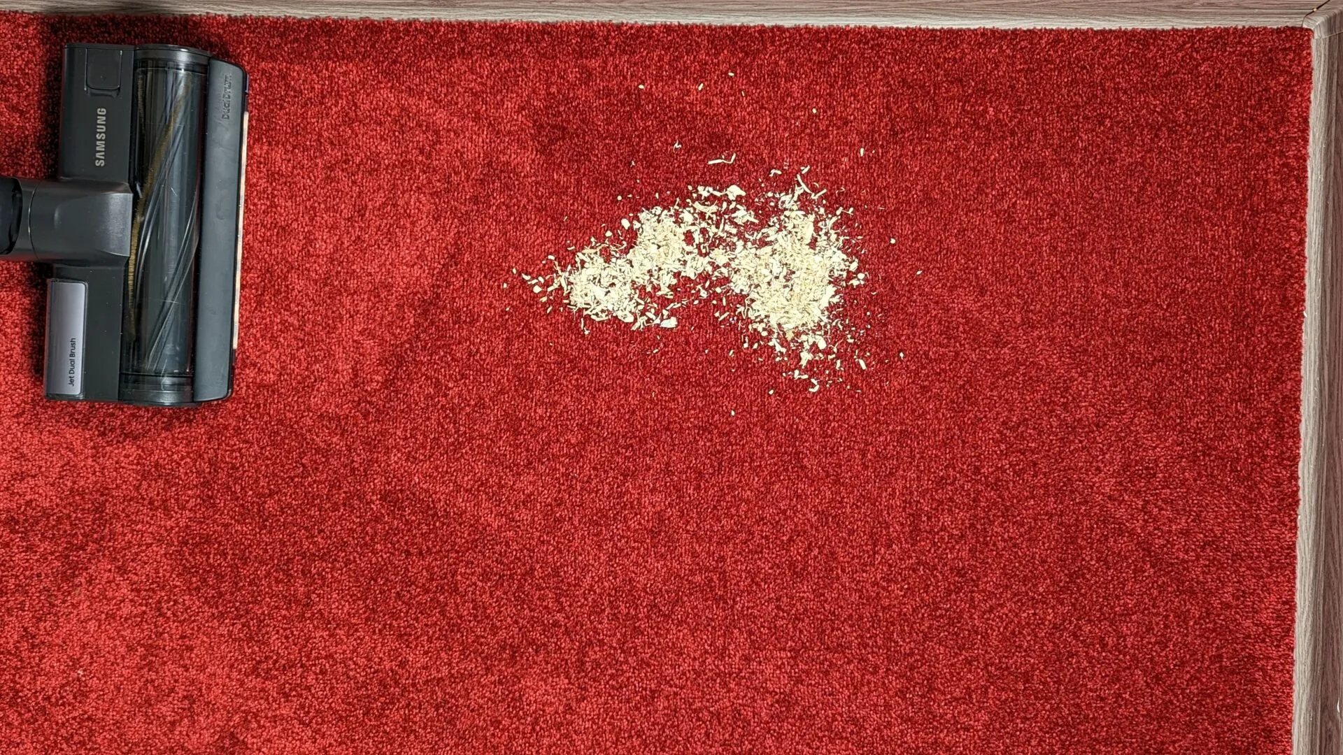 Piliny na koberci před testem Piliny na koberci před testem