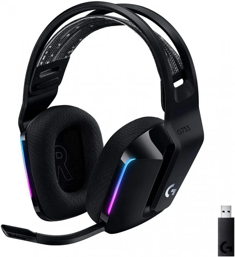 Recenze Logitech G733 Lightspeed
