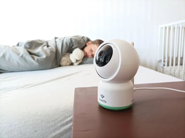 Může být levná smart chůvička kvalitní? Otestovali jsme chytrou chůvičku TrueLife NannyCam R3 Smart Může být levná smart chůvička kvalitní? Otestovali jsme chytrou chůvičku TrueLife NannyCam R3 Smart