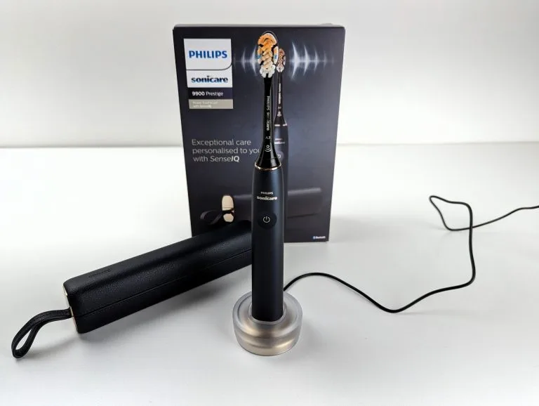 Luxus pro náročné? 3 týdny testování a recenze kartáčku Philips Sonicare DiamondClean Prestige 9900 Luxus pro náročné? 3 týdny testování a recenze kartáčku Philips Sonicare DiamondClean Prestige 9900