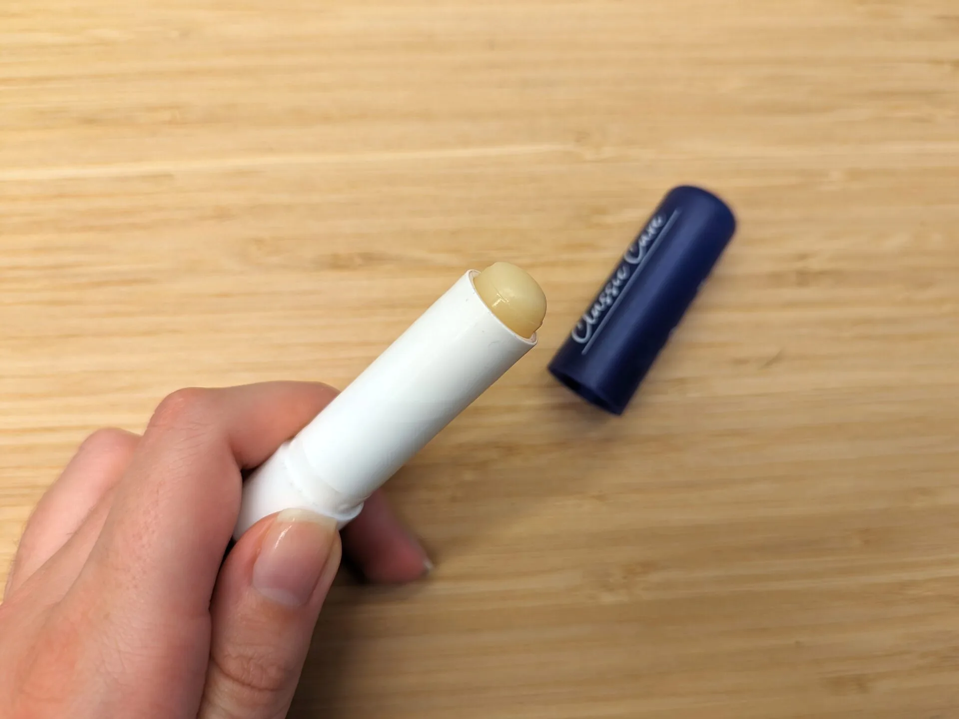 Caring Lip Balm Classic Care balzám na rty Caring Lip Balm Classic Care balzám na rty