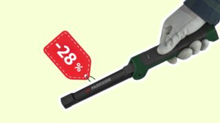 Pracovní svítilna Parkside ve slevě za 250&nbsp;Kč? Užitečný kousek do dílny i&nbsp;na půdu pořídíte o&nbsp;28&nbsp;%&nbsp;levněji