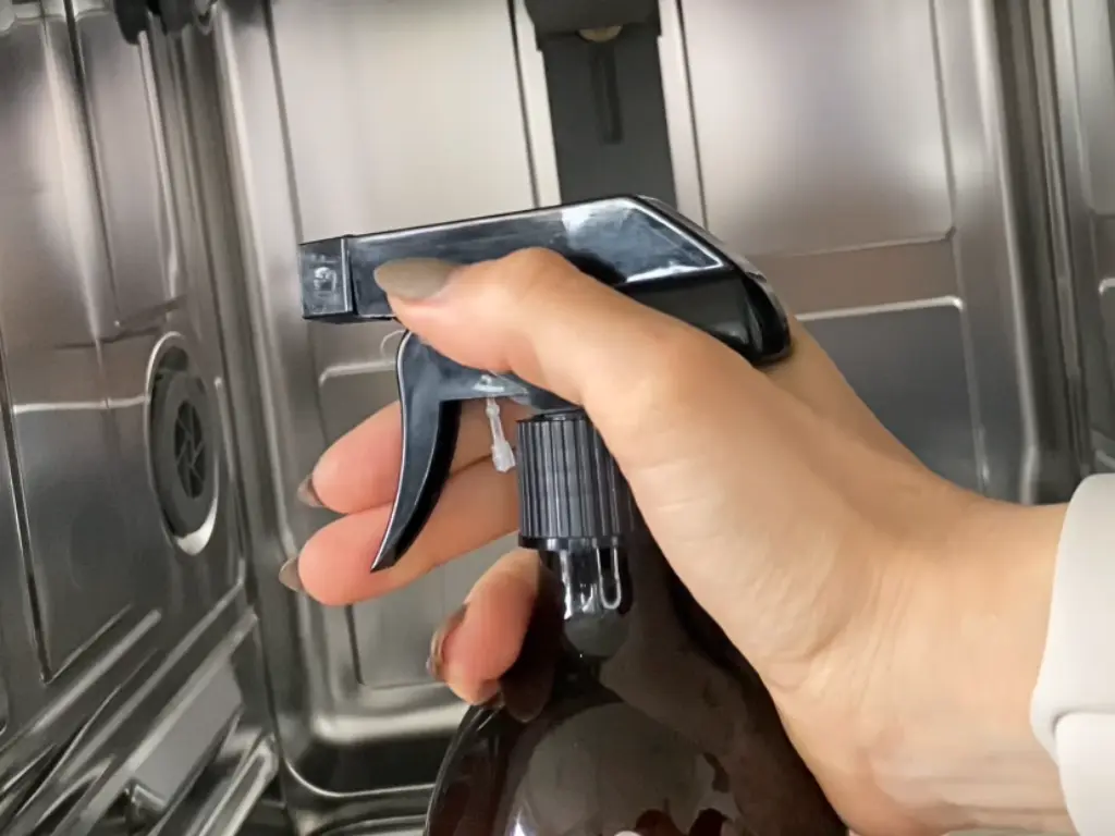 Směs octa a vody Směs octa a vody