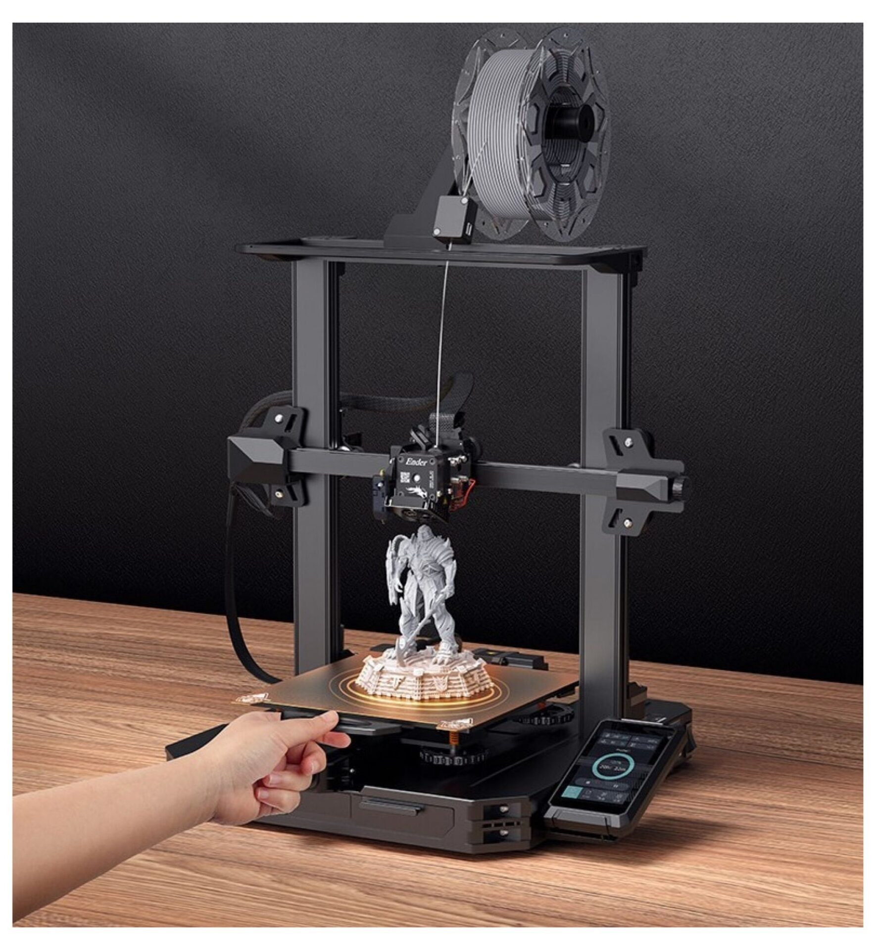 Tiskový prostor tiskárny činí 220 × 220 × 270 mm Obrázek zobrazuje tiskový prostor 3D tiskárny Creality Ender-3 S1 Pro
