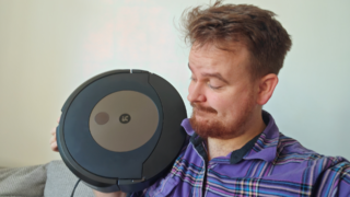 Robotický vysavač iRobot Combo J9+ při testu boural, úklid trval a&nbsp;měl i&nbsp;další problémy (TEST 2024)