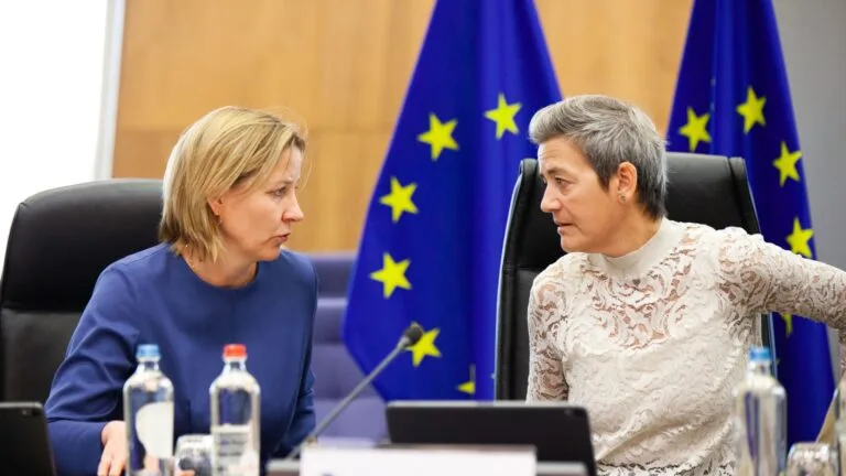 Živě: Čínské TEMU je pod oficiálním vyšetřování Evropské komise, teoreticky hrozí pokuty i zákaz Živě: Čínské TEMU je pod oficiálním vyšetřování Evropské komise, teoreticky hrozí pokuty i zákaz