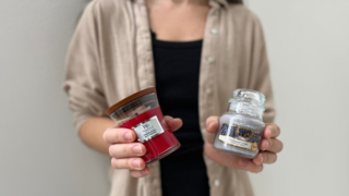 Test svíček Yankee Candle a&nbsp;WoodWick: Změřili jsme, jak dlouho opravdu hoří