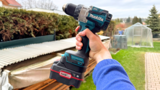 Bateriový adaptér k&nbsp;aku nářadí dokáže ušetřit tisíce, funkčnost ale není stoprocentní (TEST 2025)