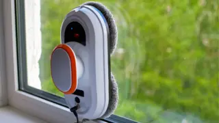 Nejlepší 3 robotické vysavače oken 2026: Hobot je výhodný, dvojice Ecovacs se liší soběstačností. Jsou pod 9000&nbsp;Kč