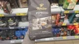 Nejlepší káva ze supermarketu pro rok 2025: Spotřebitelé chválí Lavazzu, Tchibo