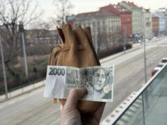 Nejlepší spořicí účty roku 2026? VÚB vítězí bez podmínek. mBank a&nbsp;Raiffka dají víc, ale mají háčky