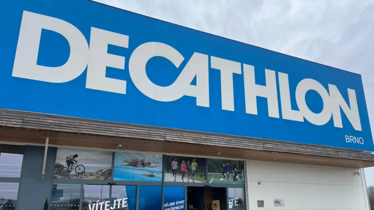 Decathlon vstup se psem: Za určitých podmínek jsou psi vítáni Decathlon vstup se psem: Za určitých podmínek jsou psi vítáni