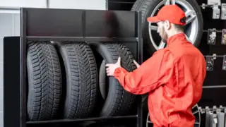 Nejlepší celoroční pneumatiky v&nbsp;roce 2025: Prestižním testům kralují Continental, Michelin a&nbsp;Pirelli 