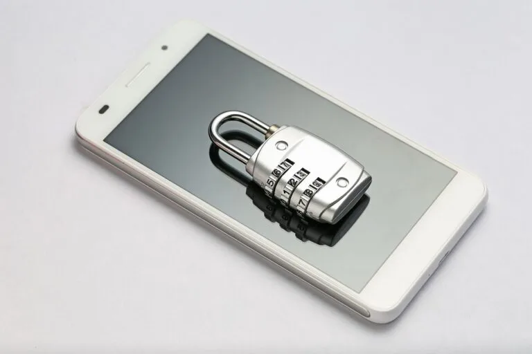 Jak odemknout telefon když nevím PIN? Průvodce Androidem i iPhonem Jak odemknout telefon když nevím PIN? Průvodce Androidem i iPhonem