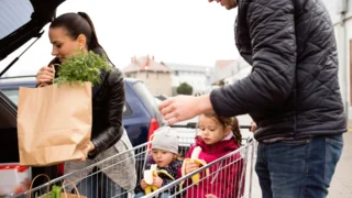 Slevový leták Kaufland od středy 9. dubna: Slevy až 58&nbsp;%&nbsp;na maso i&nbsp;velikonoční potraviny