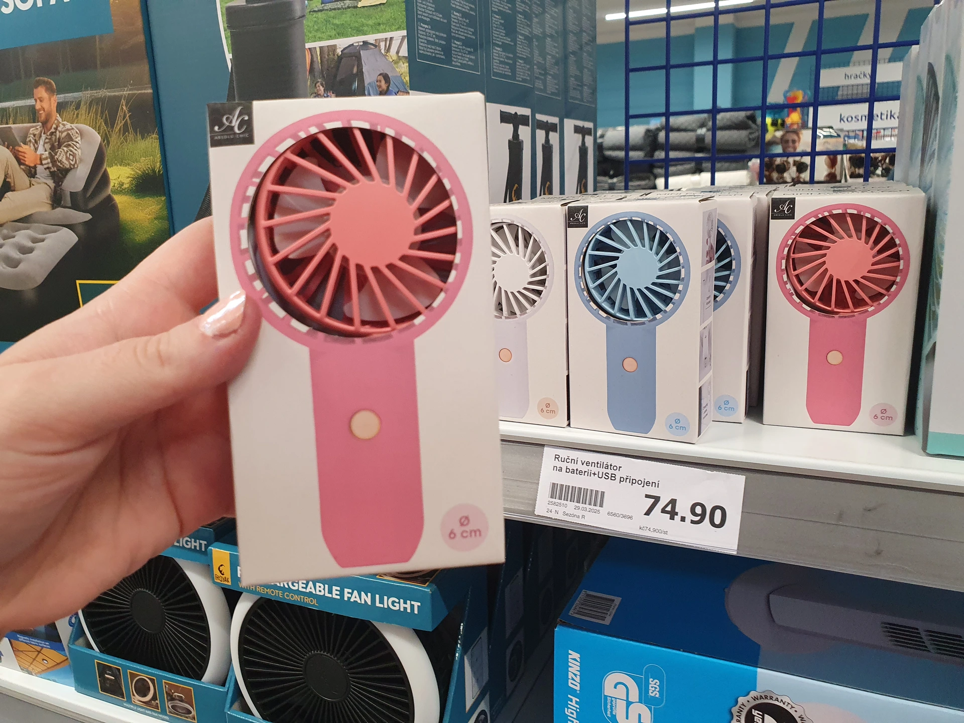 Ventilátor s USB nabíjením