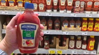 Kečup skoro bez rajčat? Testoval jsem 14 produktů, Hellmann’s má v&nbsp;sobě rajčat jen málo