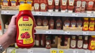 Ochutnali jsme 14 kečupů: Levné kousky chutnají nejlépe, Hellman’s je zklamáním