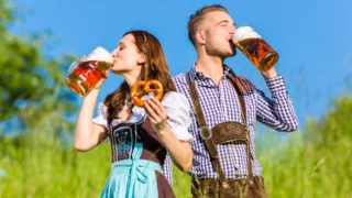 České pivo je v&nbsp;Německu o&nbsp;10&nbsp;Kč&nbsp;levnější: „Když už si ho navaříme, můžeme si i&nbsp;připlatit“
