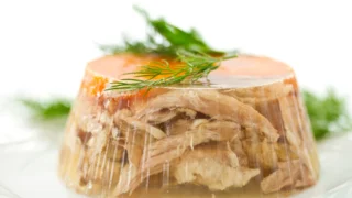 Retro kvíz: Tato jídla mladším generacím nic neřeknou, znáte je všechna?