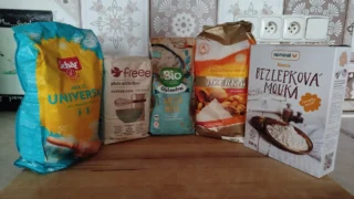 Nejhorší bezlepková mouka: Česká nepotěší složením ani cenou, výrobek z&nbsp;DM propadá z&nbsp;jiného důvodu
