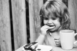 Komunistické retro sušenky: Svěženky a&nbsp;Albertky přežily normalizaci, ale po roce 89&nbsp;to s&nbsp;nimi šlo z&nbsp;kopce