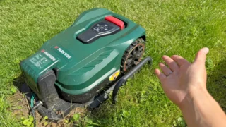 6 měsíců používám robotickou sekačku Parkside: Model za 6&nbsp;400&nbsp;Kč&nbsp;nepřestává překvapovat