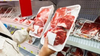 Klobása obsahovala olovo: Obchody stahují celou řadu produktů, problémy nebyly jen s&nbsp;uzeninami