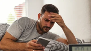 Řetězce stahují z prodeje nebezpečný vysavač, dětské nádobí, boty i dózy na potraviny Řetězce stahují z prodeje nebezpečný vysavač, dětské nádobí, boty i dózy na potraviny