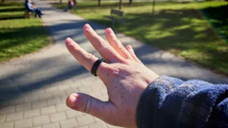 Chytré prsteny předmětem kontroverzí: Samsung Galaxy Ring vybouchl v popularitě, a málem i na prstu Chytré prsteny předmětem kontroverzí: Samsung Galaxy Ring vybouchl v popularitě, a málem i na prstu