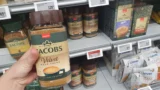 Nejlepší levná káva ze supermarketu: Mezi 4 nejoblíbenější patří i to, co je dle kávomilů „zločin“