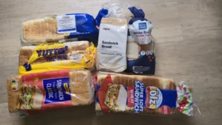 Testoval jsem toastové chleby (2025): Nejsladší má o&nbsp;266&nbsp;%&nbsp;více cukru, než kousek ze supermarketu